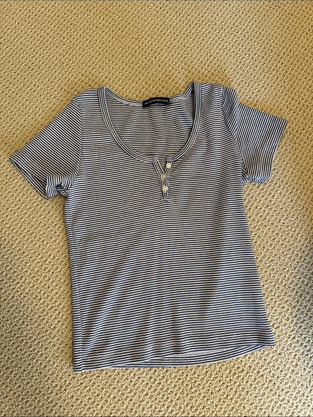 Like new!-Brandy Melville T Shirt